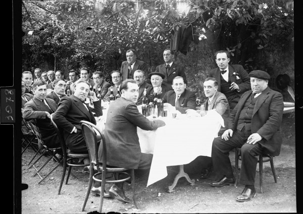 3078. Retrato de los asistentes al banquete a Pachín de Melás. 23-4-1933