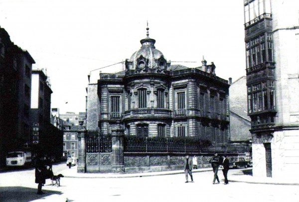 1967 Chalet en la confluencia de las calles Concepción Arenal, Celestino Junquera y Dindurra