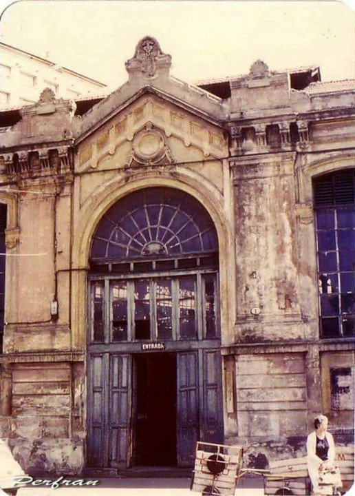 plaza del Sur año de la foto 1981 antes de su restauración