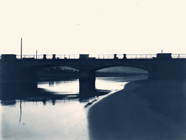 El puente del Piles al amanecer.Constantino Suárez 1929