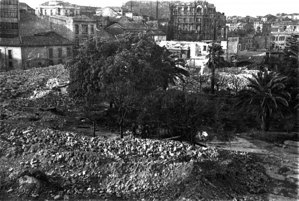 6282.Solar resultante de la demolición del Hospital de Caridad 26 y 27-1-1937.